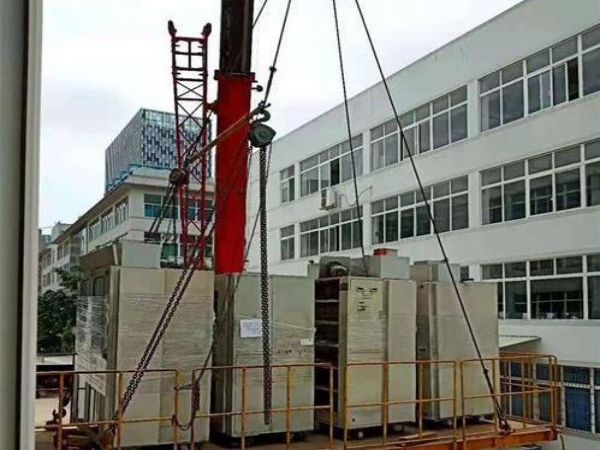 郧西县吊车出租电话_小型吊车的保养是非常有必要